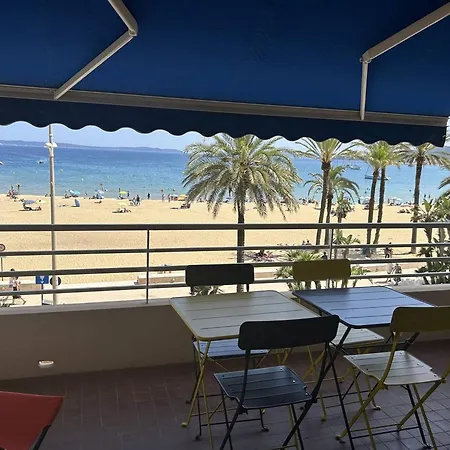 3 Pièces Climatisé, Vue Mer, Centre-ville - Fr-1-251-863 * Le Lavandou