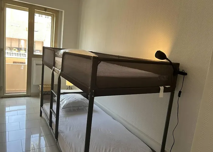 3 Pieces Climatise, Vue Mer, Centre-ville - Fr-1-251-863 * لو لا فاندو