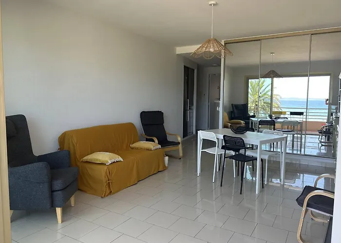 3 Pieces Climatise, Vue Mer, Centre-ville - Fr-1-251-863 * لو لا فاندو